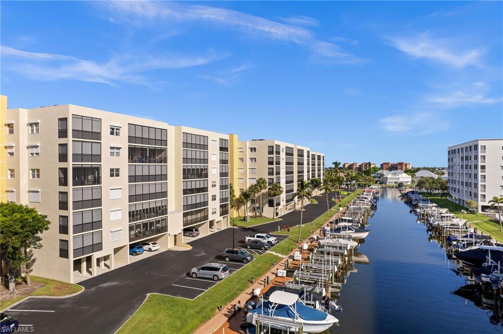 HIBISCUS POINTE - Residential