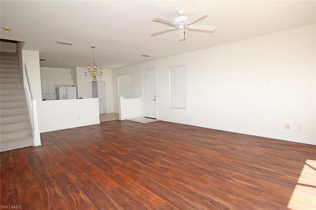 LAKEWOOD VILLAGE - Residential