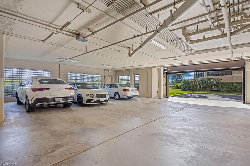 VISTA POINTE - Residential