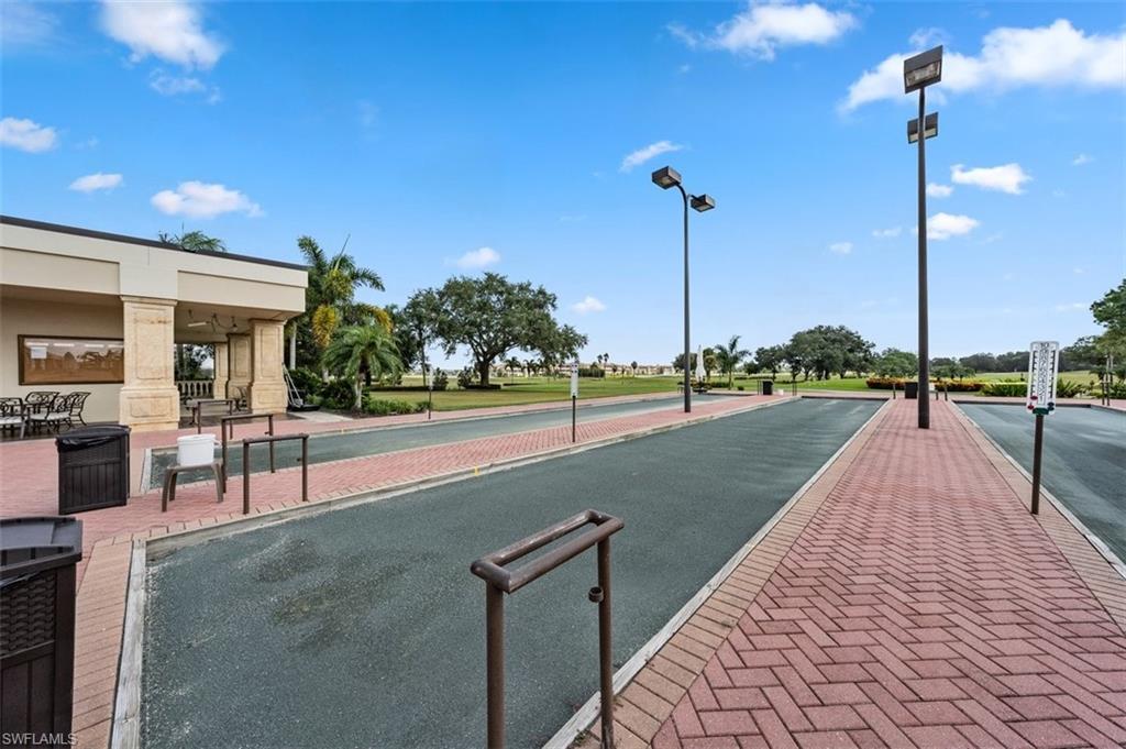 VISTA POINTE - Residential