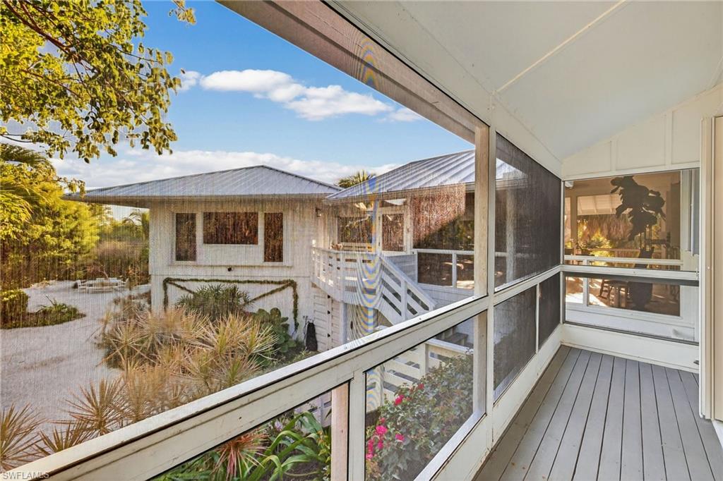 SANIBEL BAYOUS - Residential