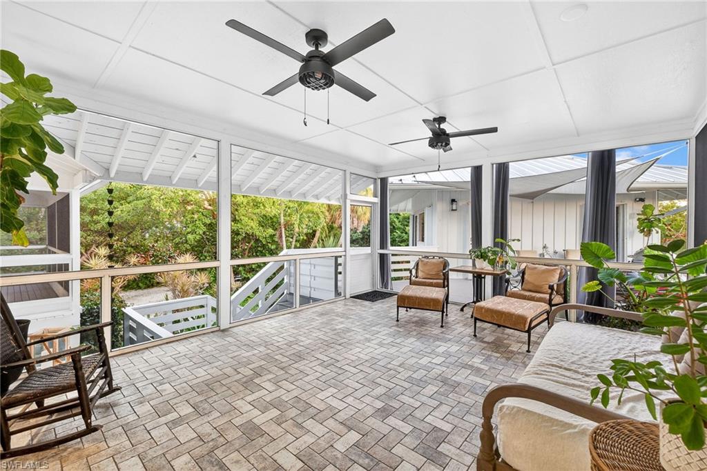 SANIBEL BAYOUS - Residential