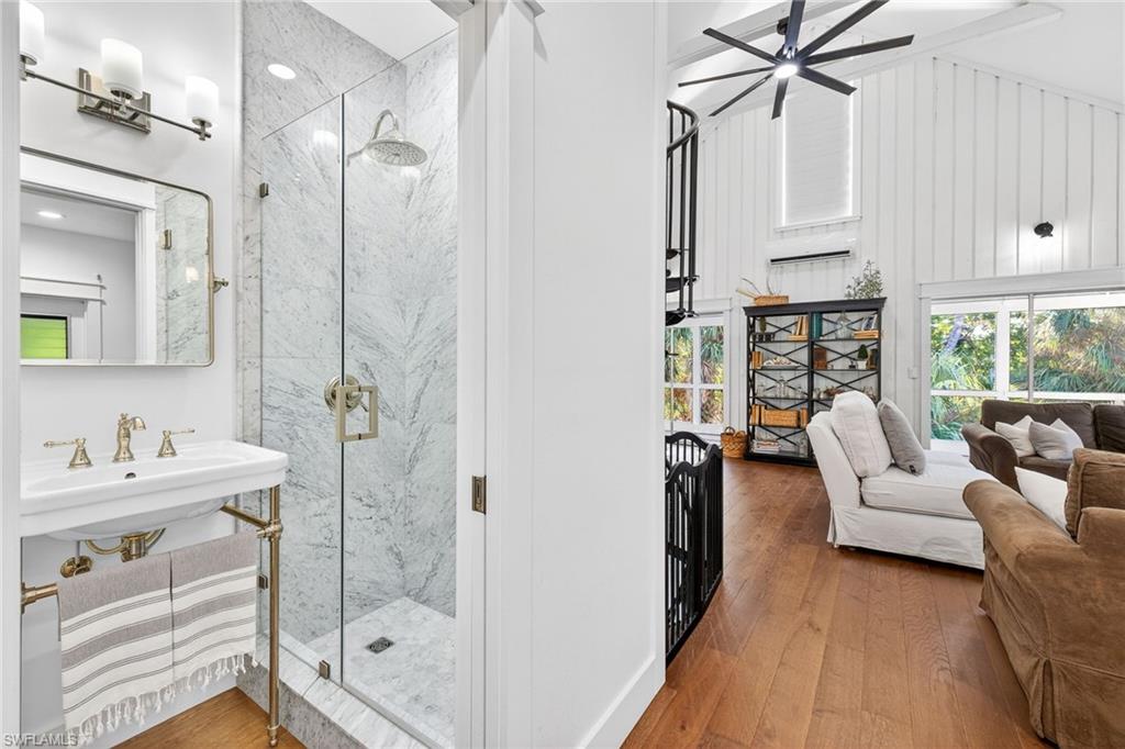 SANIBEL BAYOUS - Residential