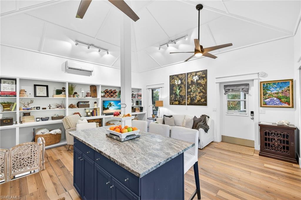 SANIBEL BAYOUS - Residential