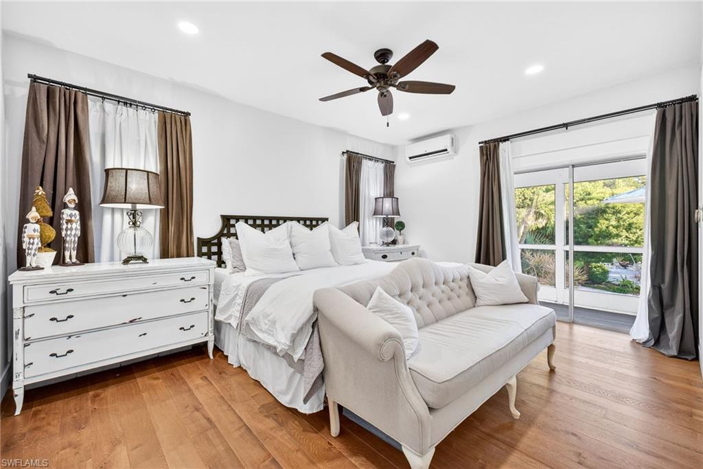 SANIBEL BAYOUS - Residential