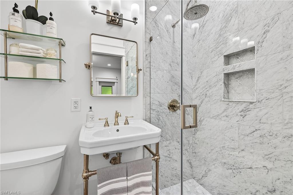 SANIBEL BAYOUS - Residential