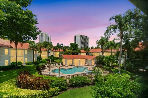 613 Serendipity DR 613 NAPLES FL 34108