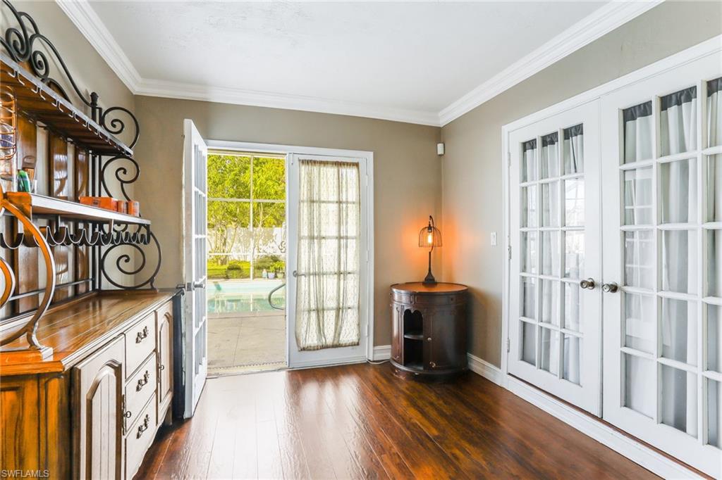 GOLDEN GATE CITY - Residential