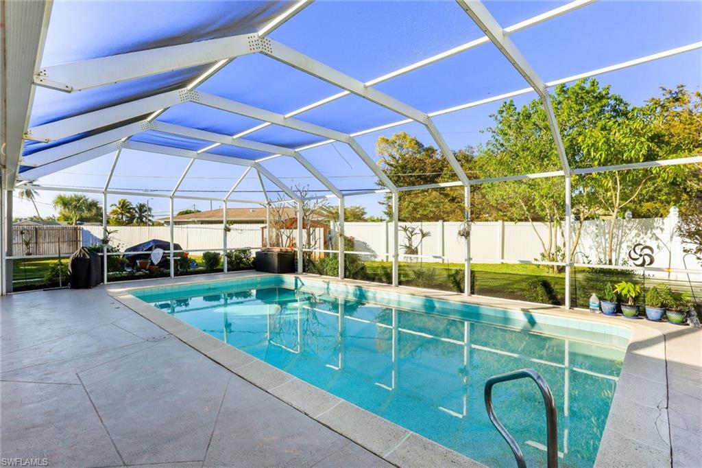 GOLDEN GATE CITY - Residential