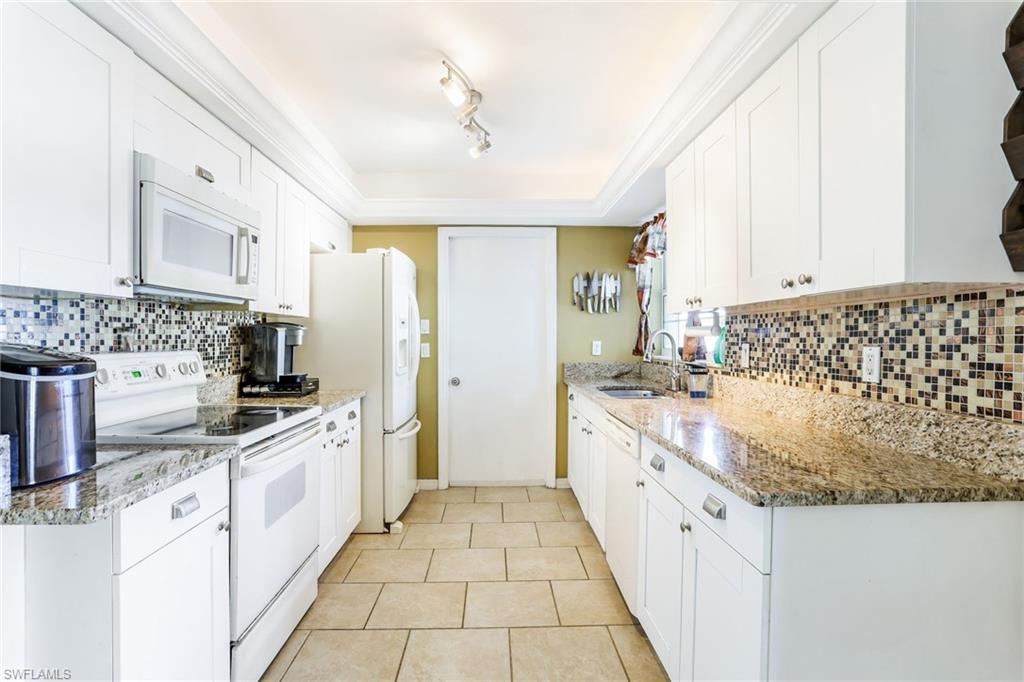 GOLDEN GATE CITY - Residential