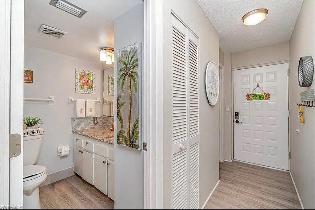 WINDWARD POINT CONDO - Residential