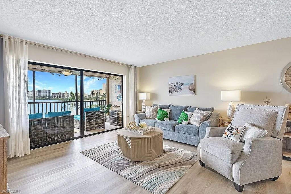 WINDWARD POINT CONDO - Residential