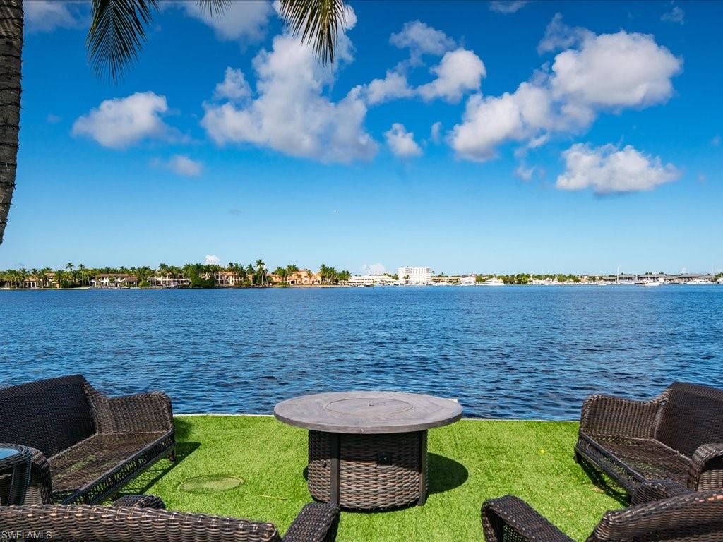 ROYAL HARBOR - Residential