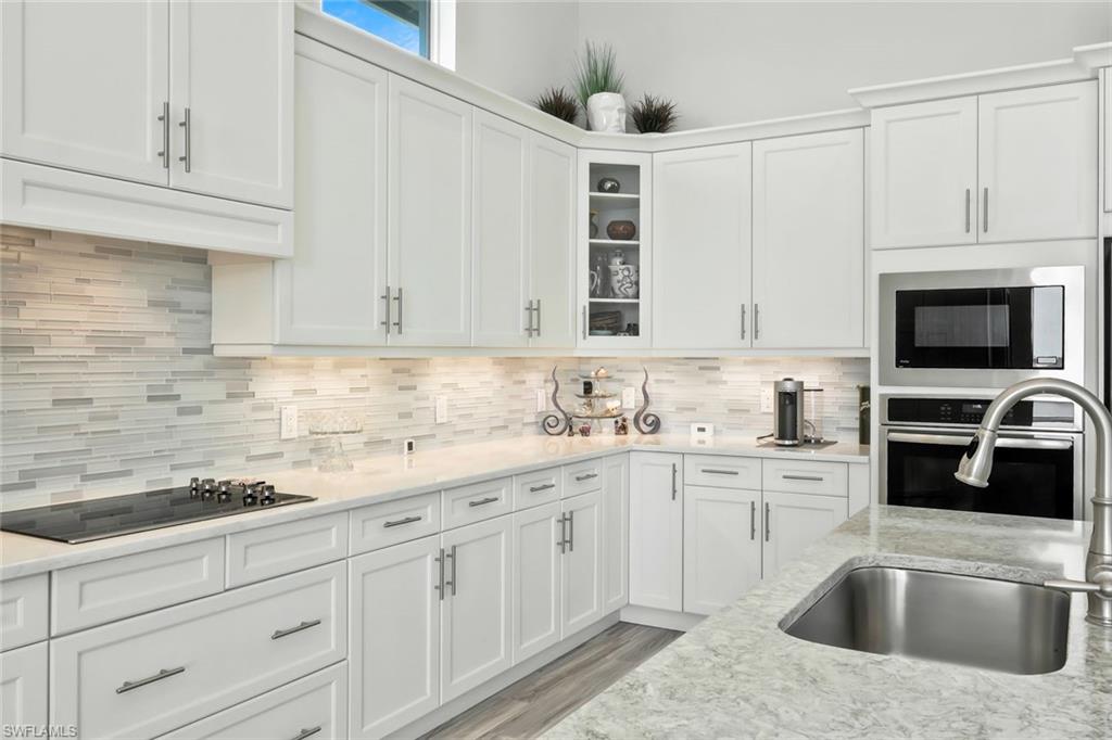 ISLES OF COLLIER PRESERVE - Residential