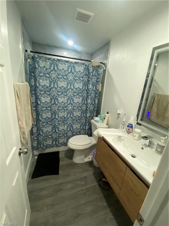 IMPERIAL SHORES - Residential Lease