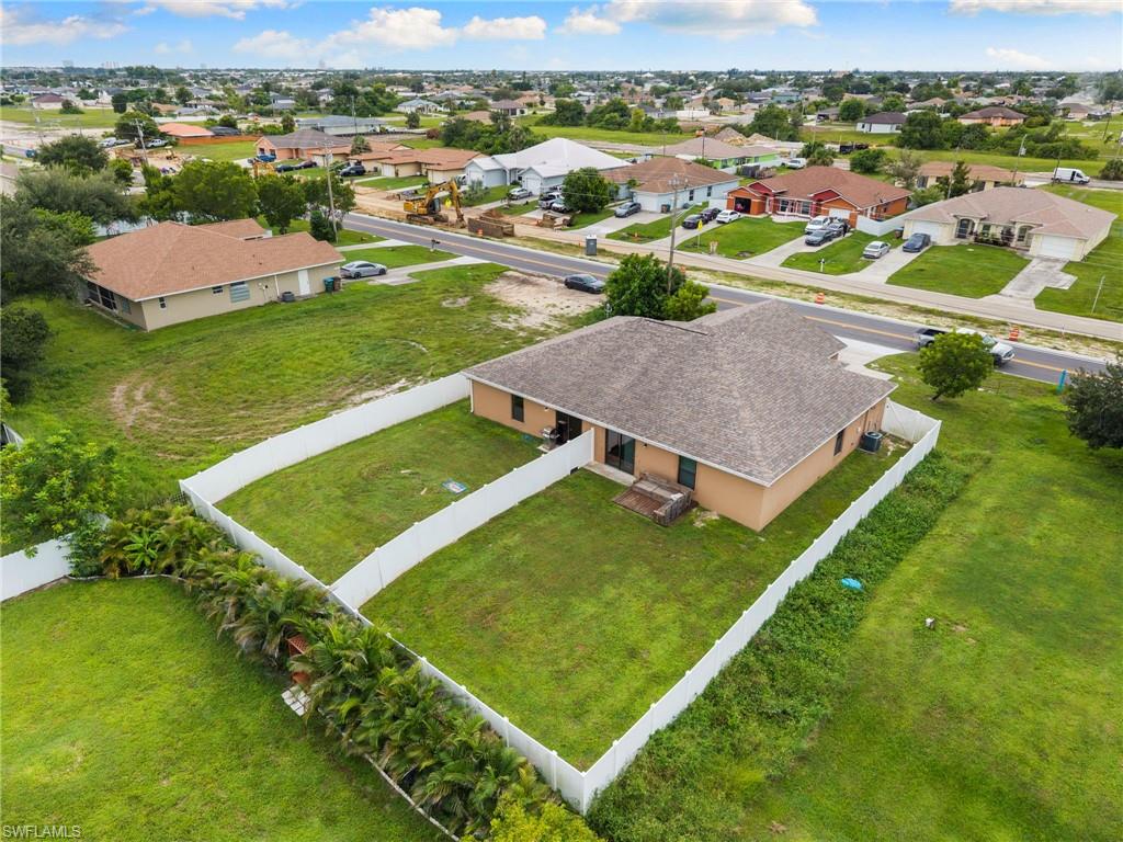 CAPE CORAL - Residential