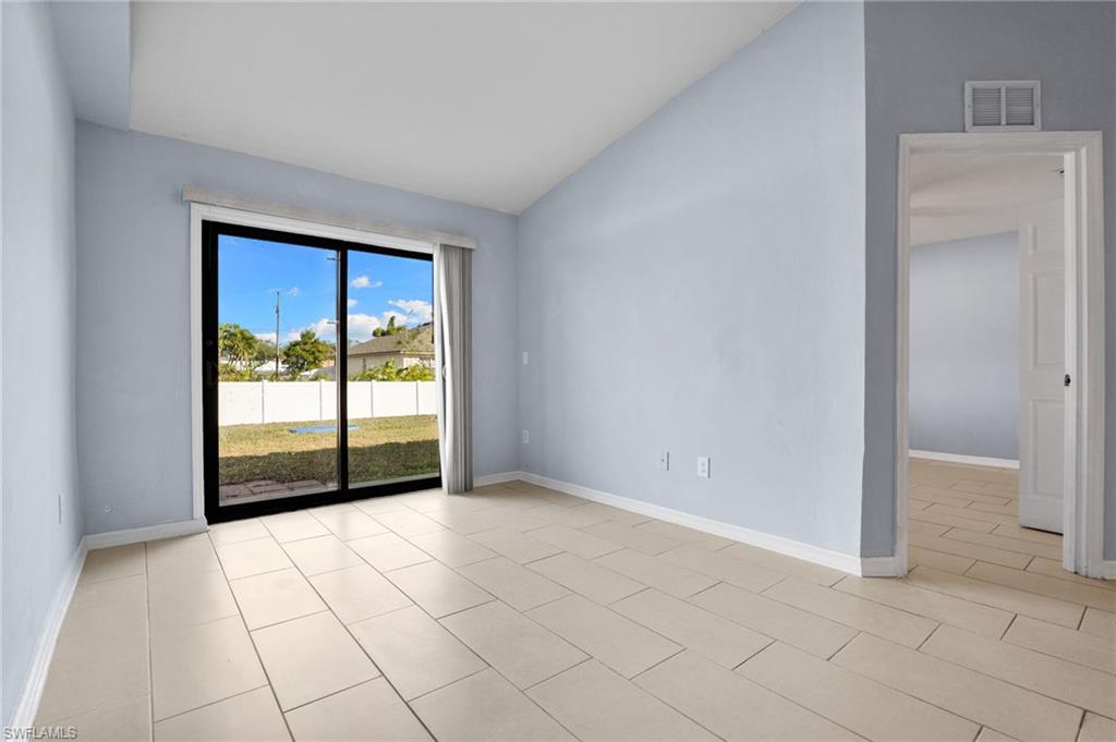 CAPE CORAL - Residential