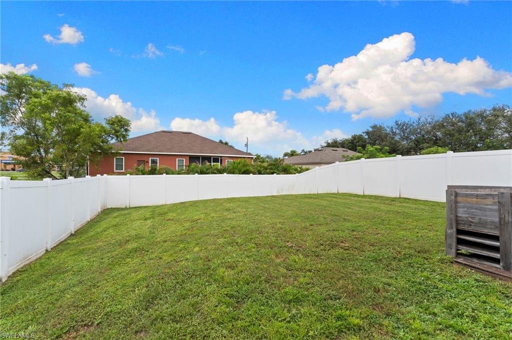 CAPE CORAL - Residential