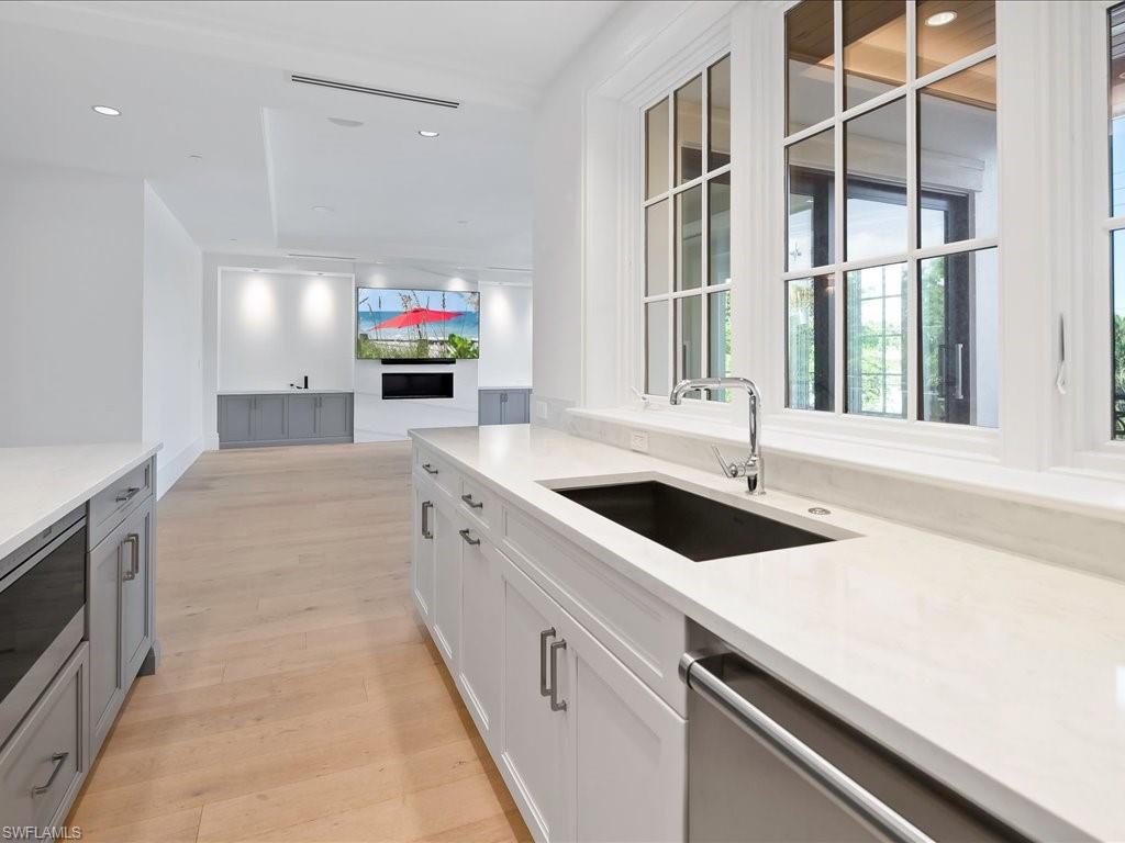 OLDE NAPLES - Residential