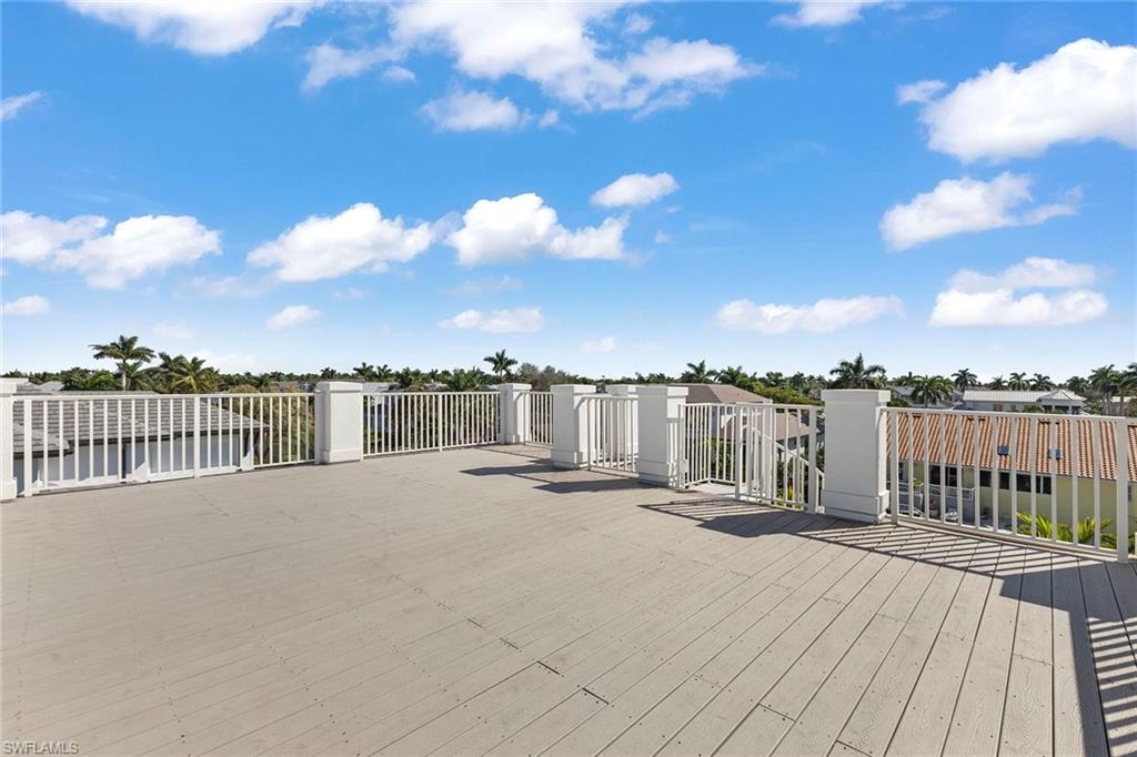 AQUALANE SHORES - Residential