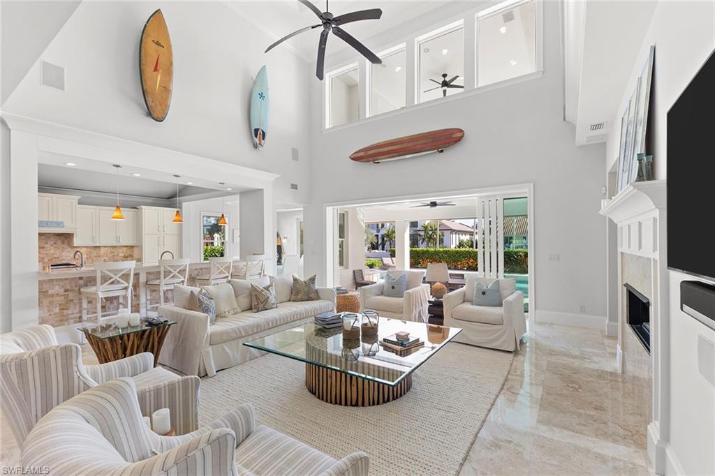 AQUALANE SHORES - Residential