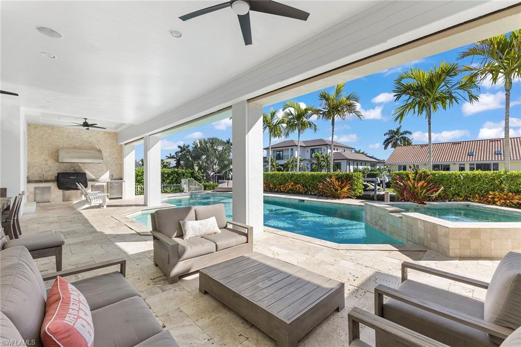 AQUALANE SHORES - Residential