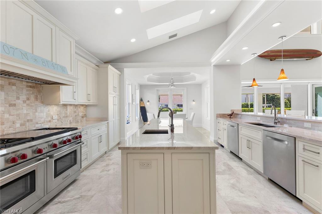 AQUALANE SHORES - Residential