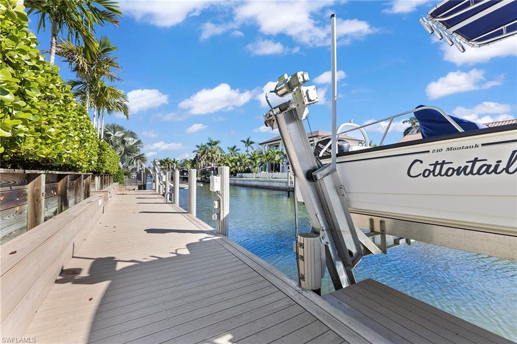 AQUALANE SHORES - Residential