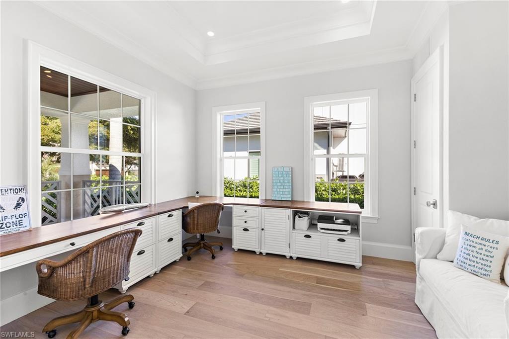 AQUALANE SHORES - Residential