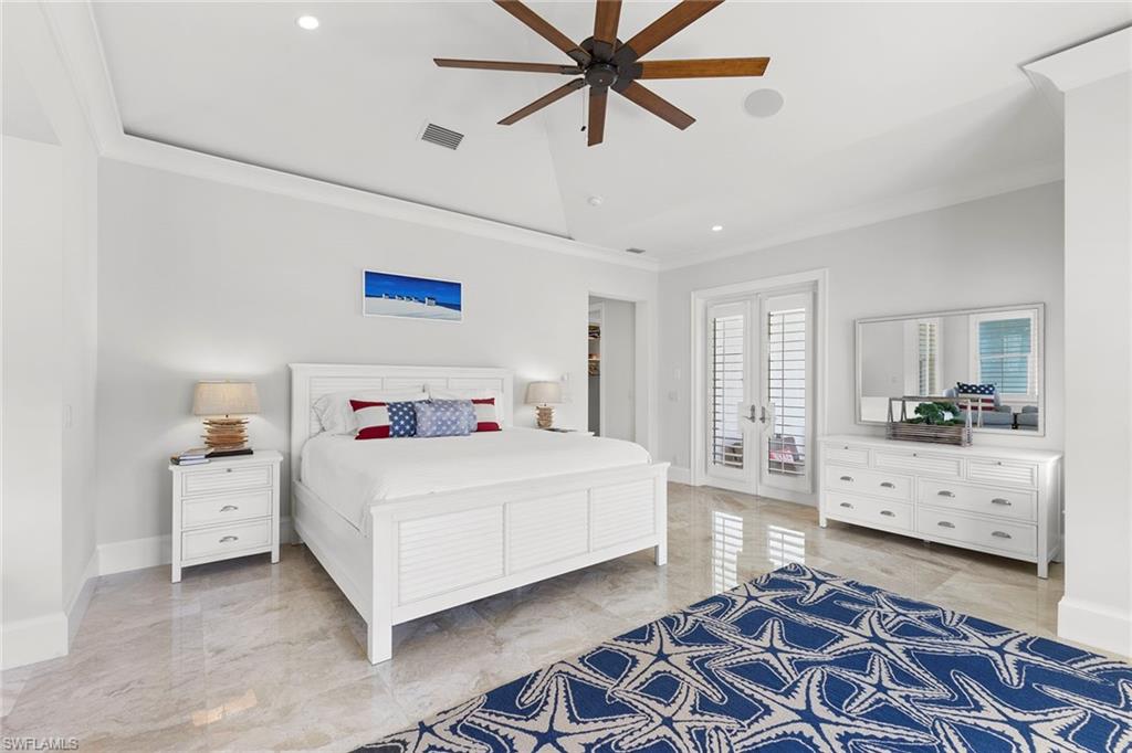 AQUALANE SHORES - Residential