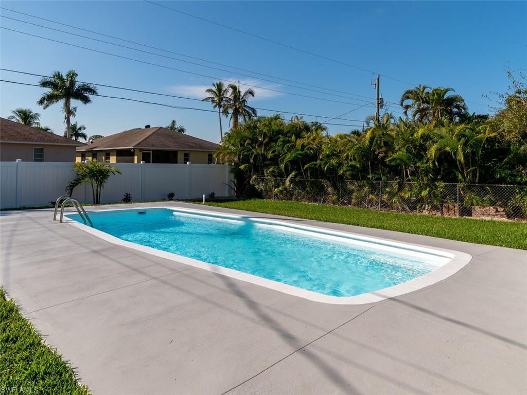 NAPLES PARK - Residential