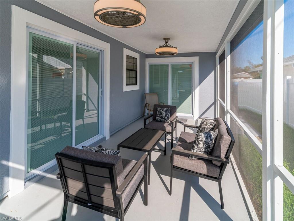 NAPLES PARK - Residential