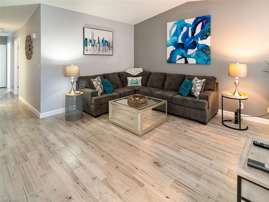 NAPLES PARK - Residential