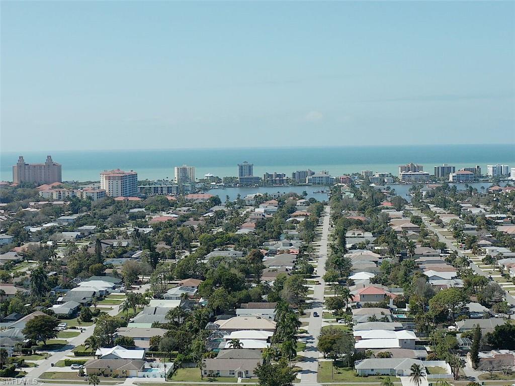 NAPLES PARK - Residential