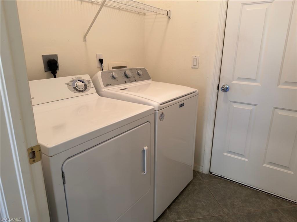 COLONIAL POINTE - Residential Lease