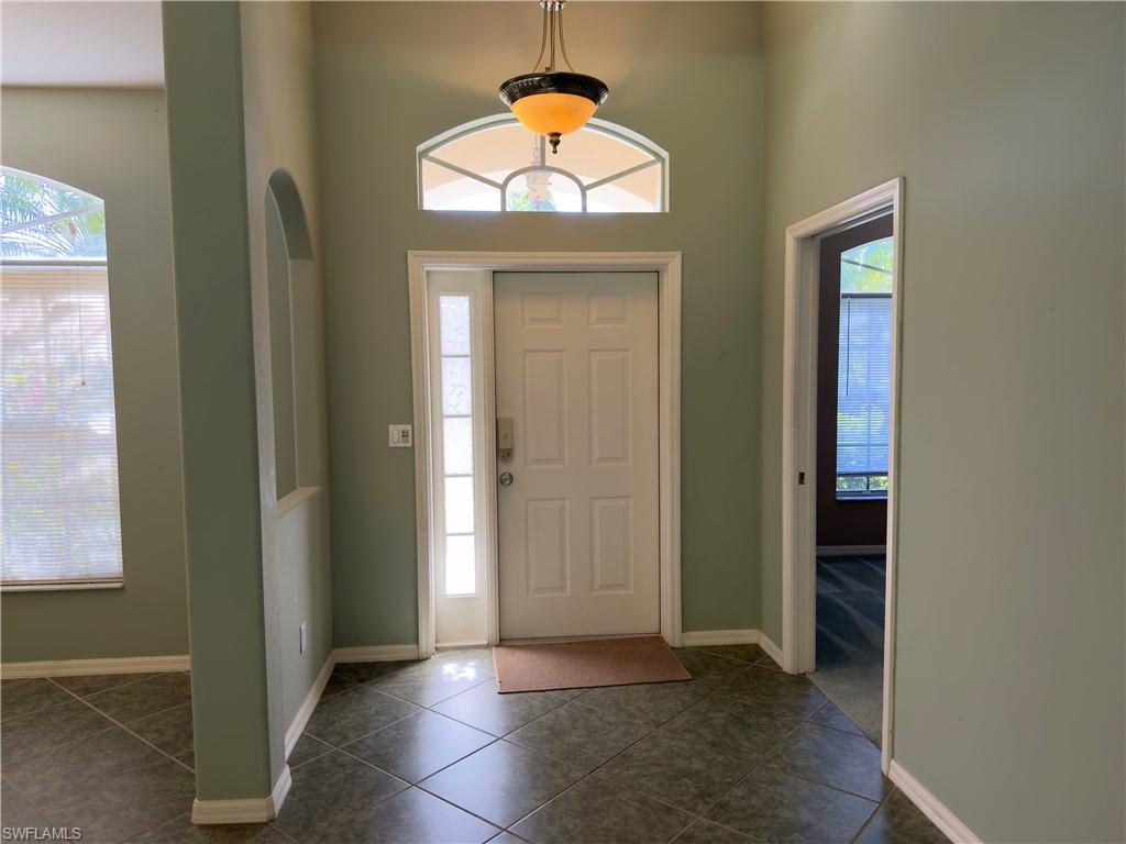 COLONIAL POINTE - Residential Lease