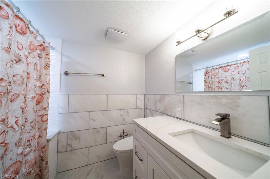 NEWPORT GLEN - Residential Lease