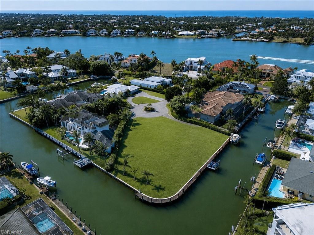 Photo of 2185 Trout CT, NAPLES, FL 34102 (MLS # 226029093)