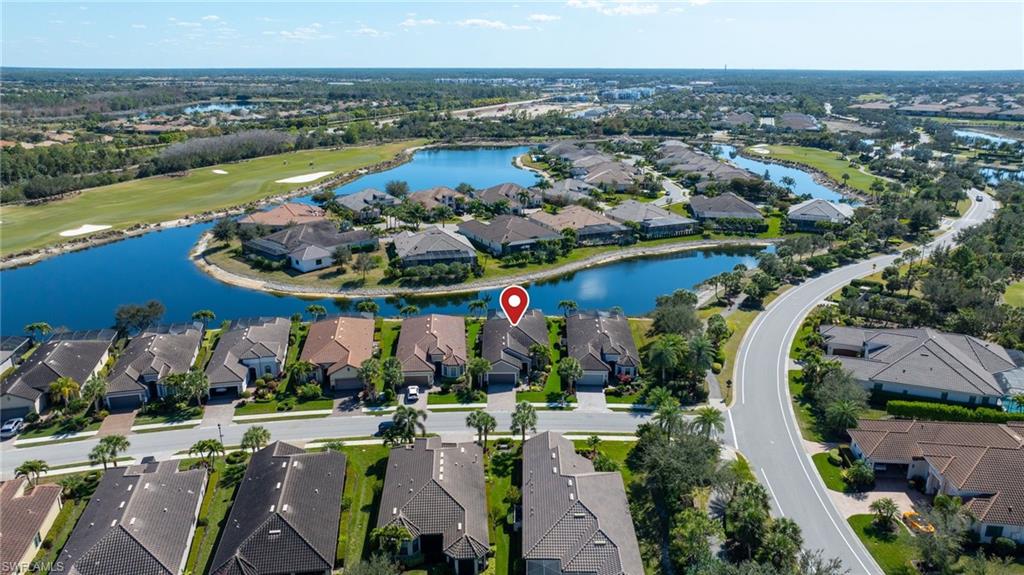 ESPLANADE - Residential