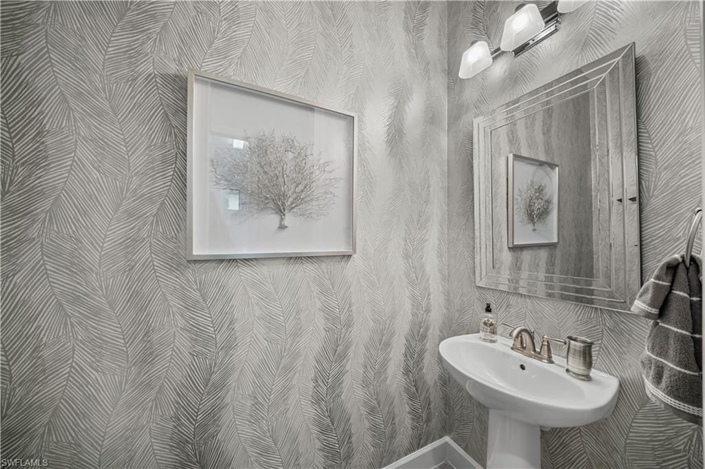 ESPLANADE - Residential