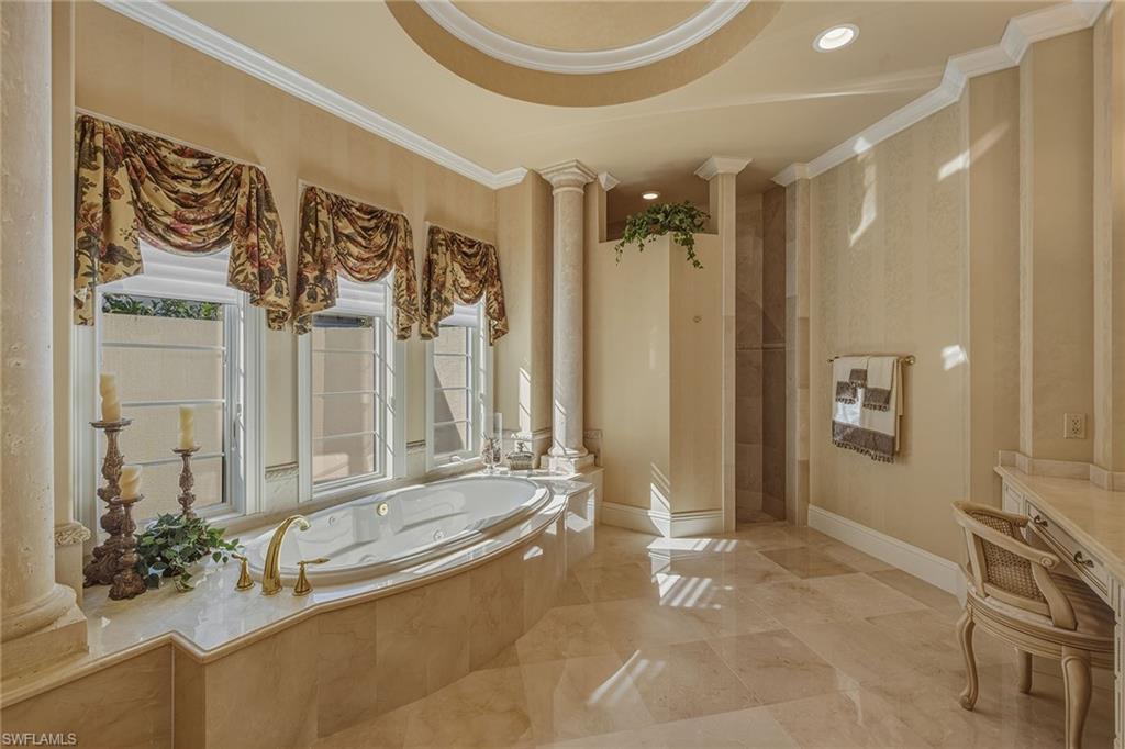 ISLA DEL SOL - Residential