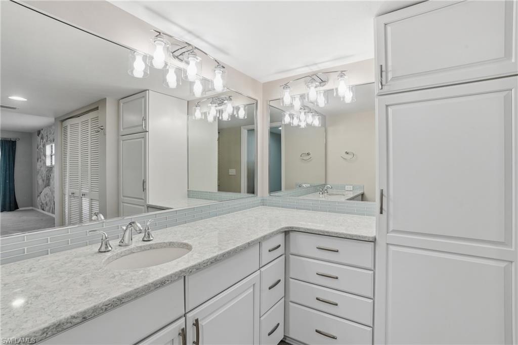 OAKMONT VILLAGE - Residential