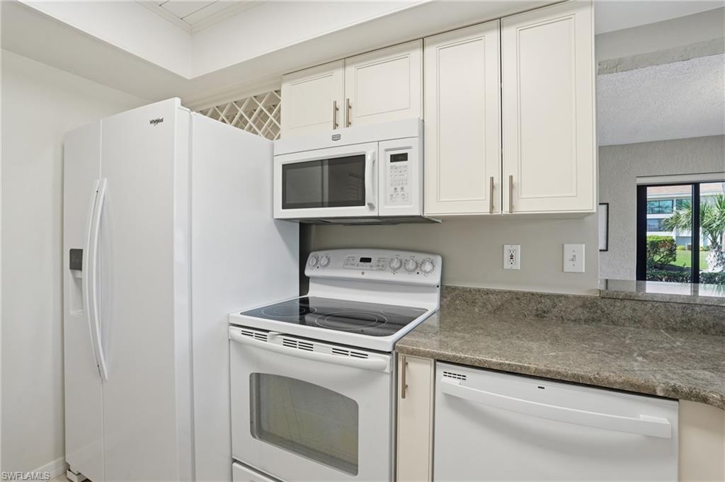 OAKMONT VILLAGE - Residential