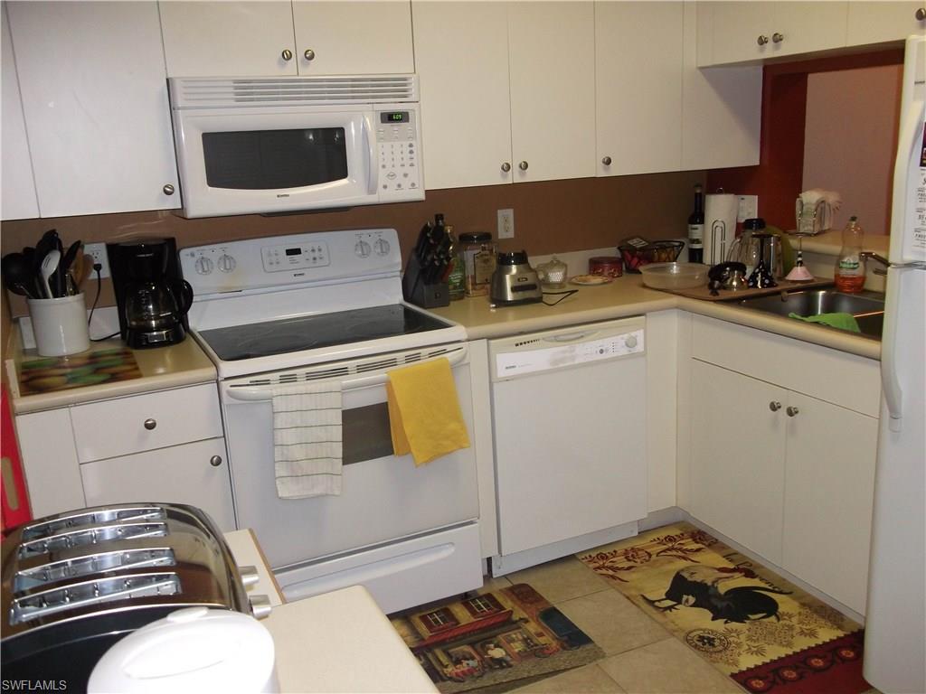 THE COVE AT SIX MILE - Residential