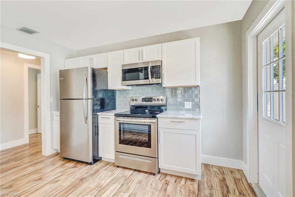 NAPLES PARK - Residential