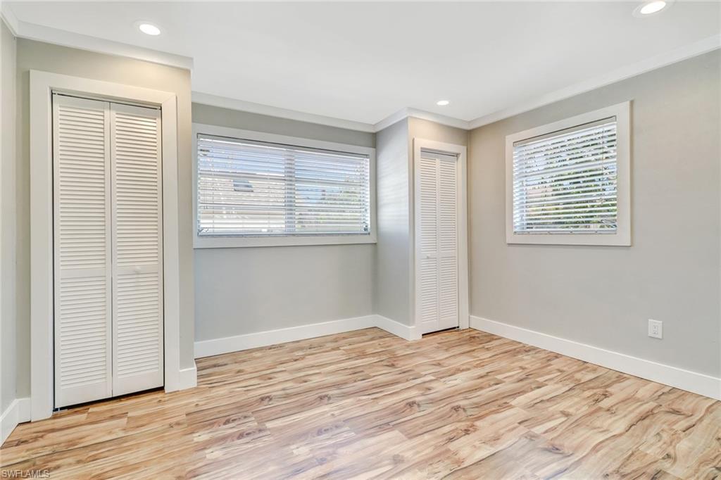 NAPLES PARK - Residential