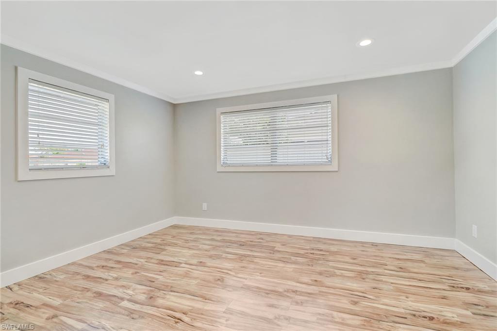 NAPLES PARK - Residential