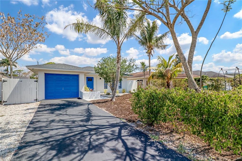 NAPLES PARK - Residential