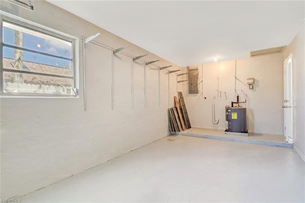 NAPLES PARK - Residential