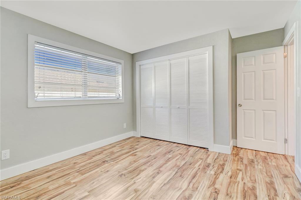 NAPLES PARK - Residential